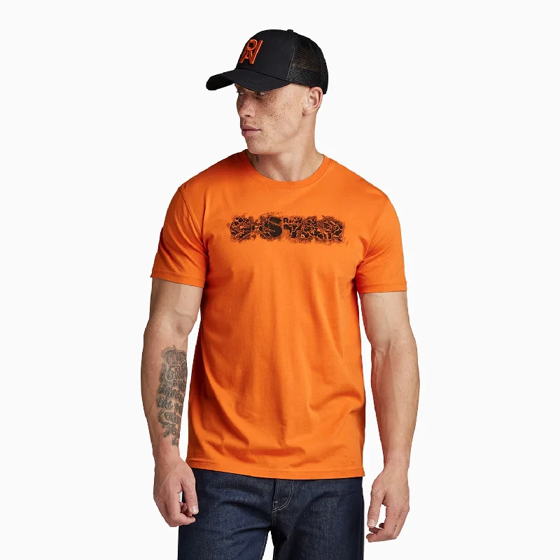 Men’s short-sleeve outback shirts-Men's Distressed Logo Short Sleeve T-Shirt